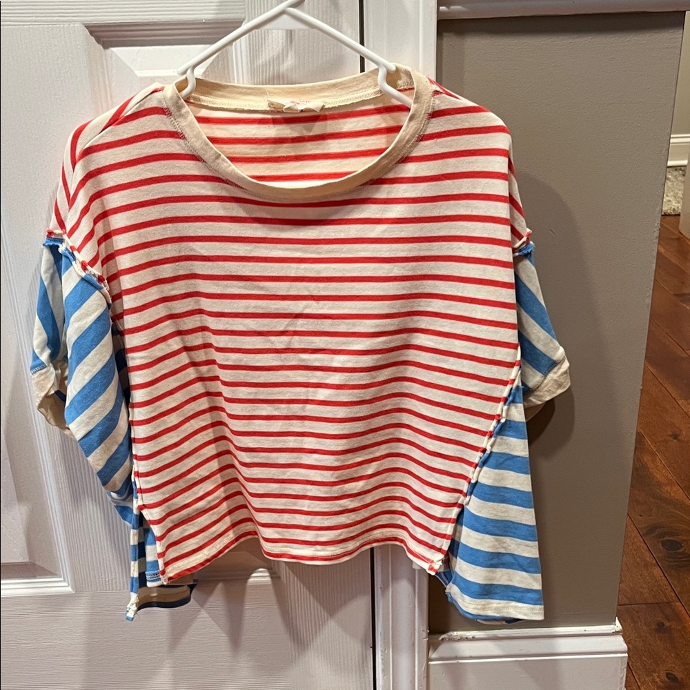 Striped Women’s cropped Shirt in Red and Blue size L